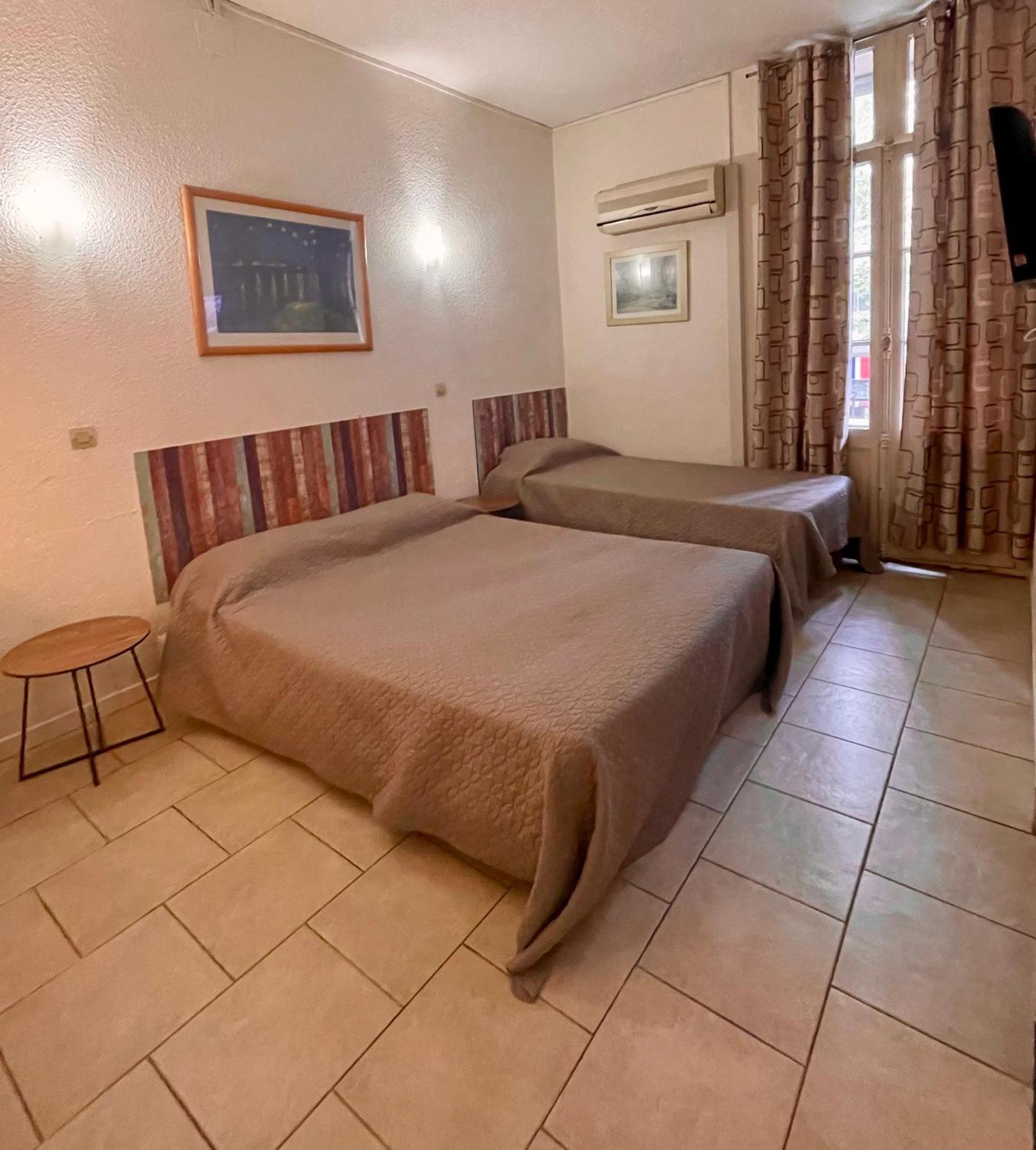 Hotel Alexander Perpignan Eksteriør billede