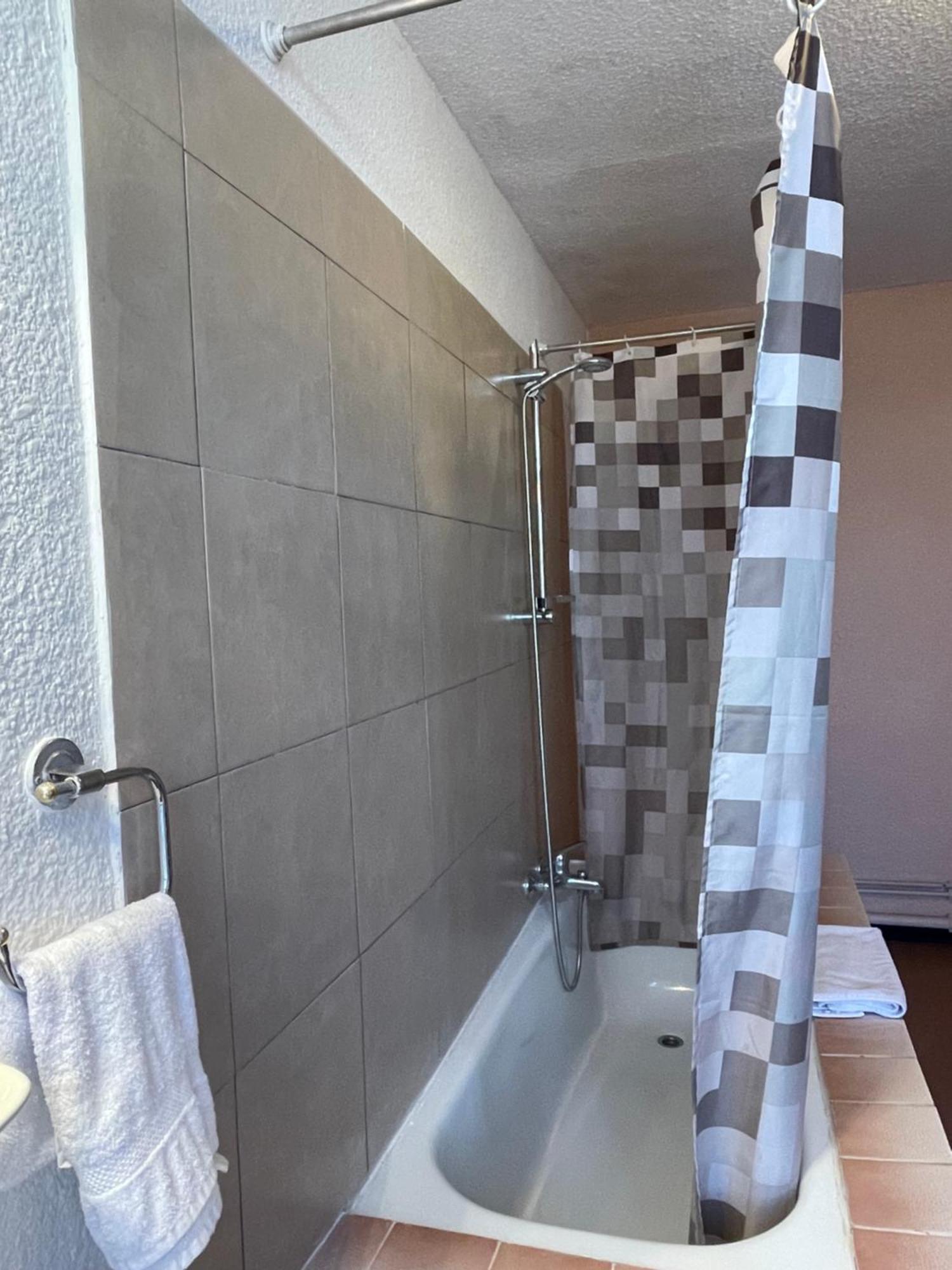 Hotel Alexander Perpignan Eksteriør billede